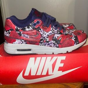 Wmns Air Max 1 Ultra LOTC QS